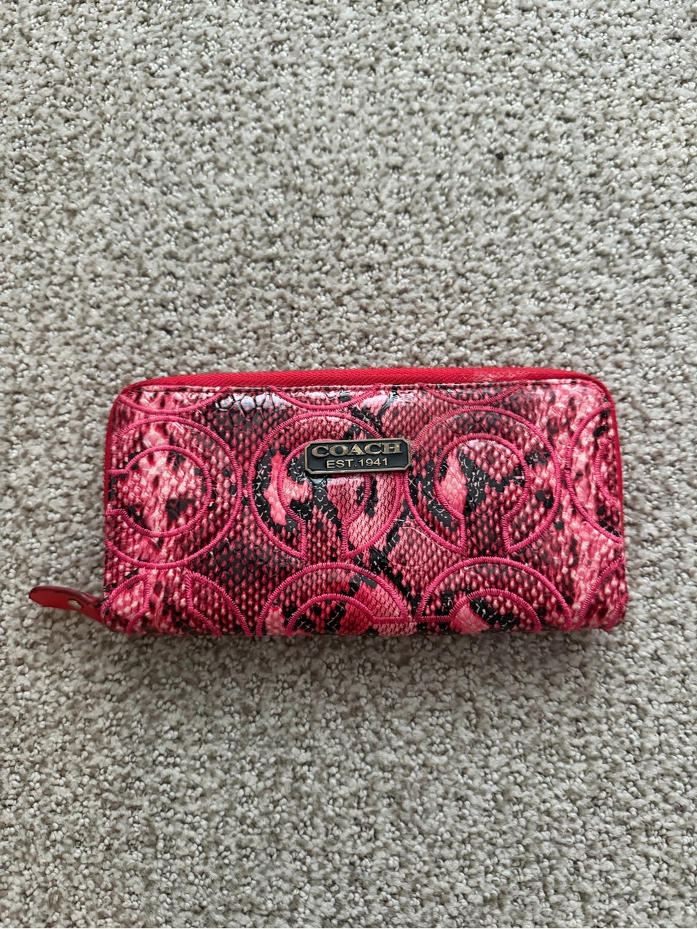 COACH Vintage Pink Signature Zip Wallet